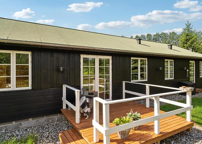 Semesterbostad 3 Bedroom Cozy In *